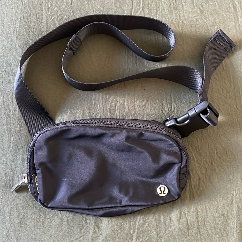 Lululemon | Everywhere Belt Bag 1L